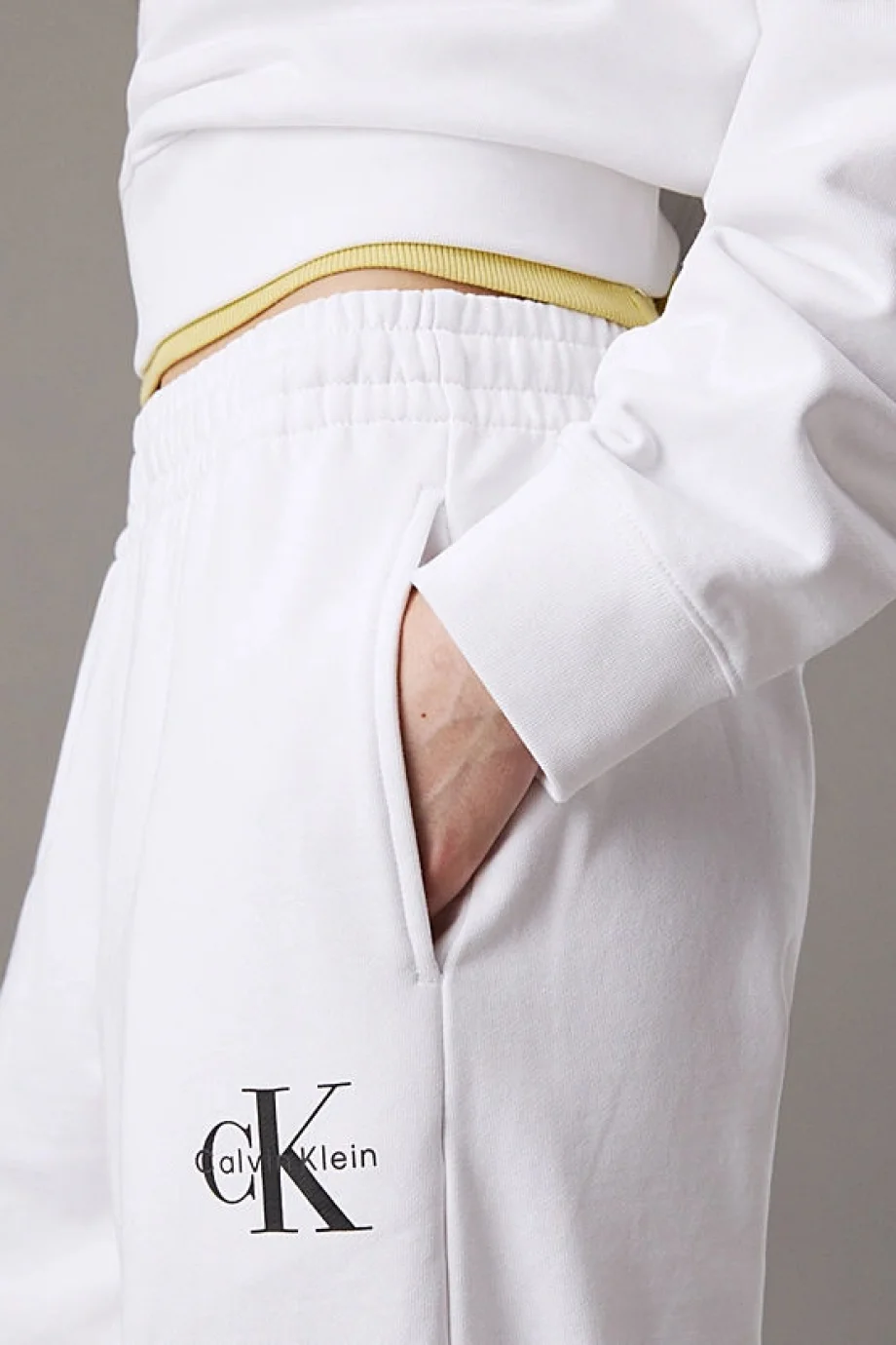 Calvin Klein MONOLOGO FRENCH TERRY JOGGER Kadın  Eşofman Altı LV047B235G-YAA