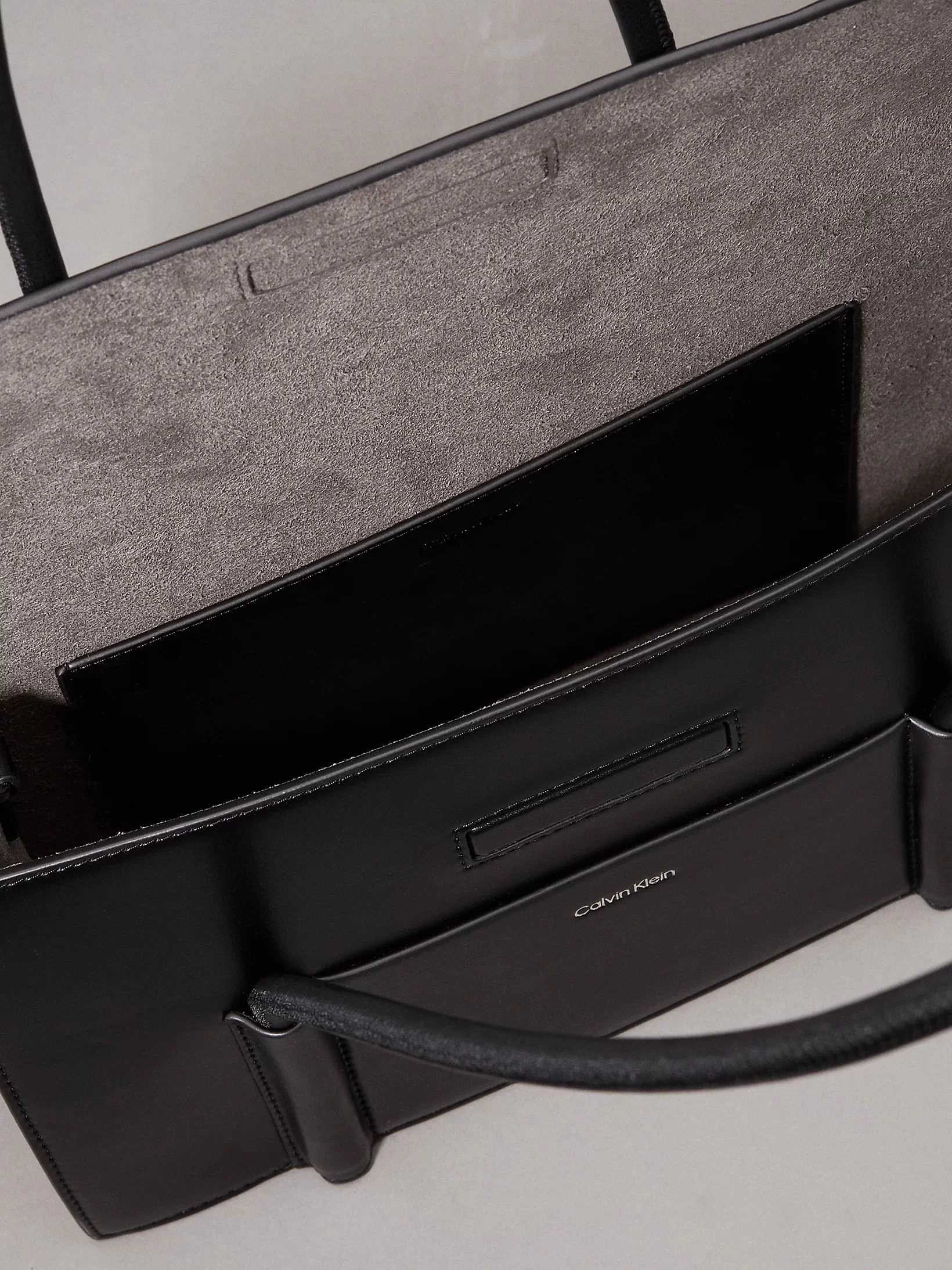 Calvin Klein CK LINN SHOULDER BAG Kadın  Omuz Çantası K60K613111-BEH