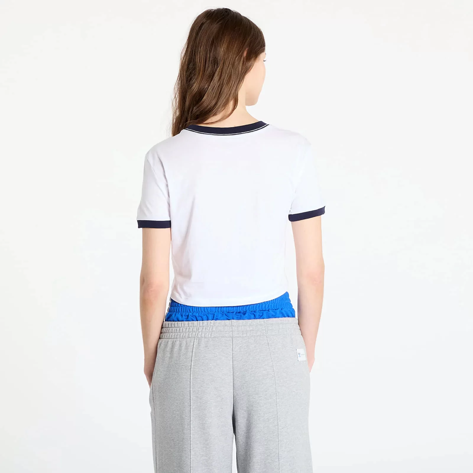 CK Jeans SS DRAPEY JERSEY CROP TEE Kadın  T-shirt LV047B808G-VVD