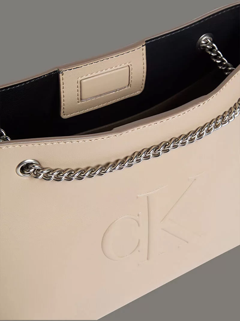 Calvin Klein SCULPTED CHAIN SHOULDER BAG Kadın  Omuz Çantası LV04K3163G-PBF