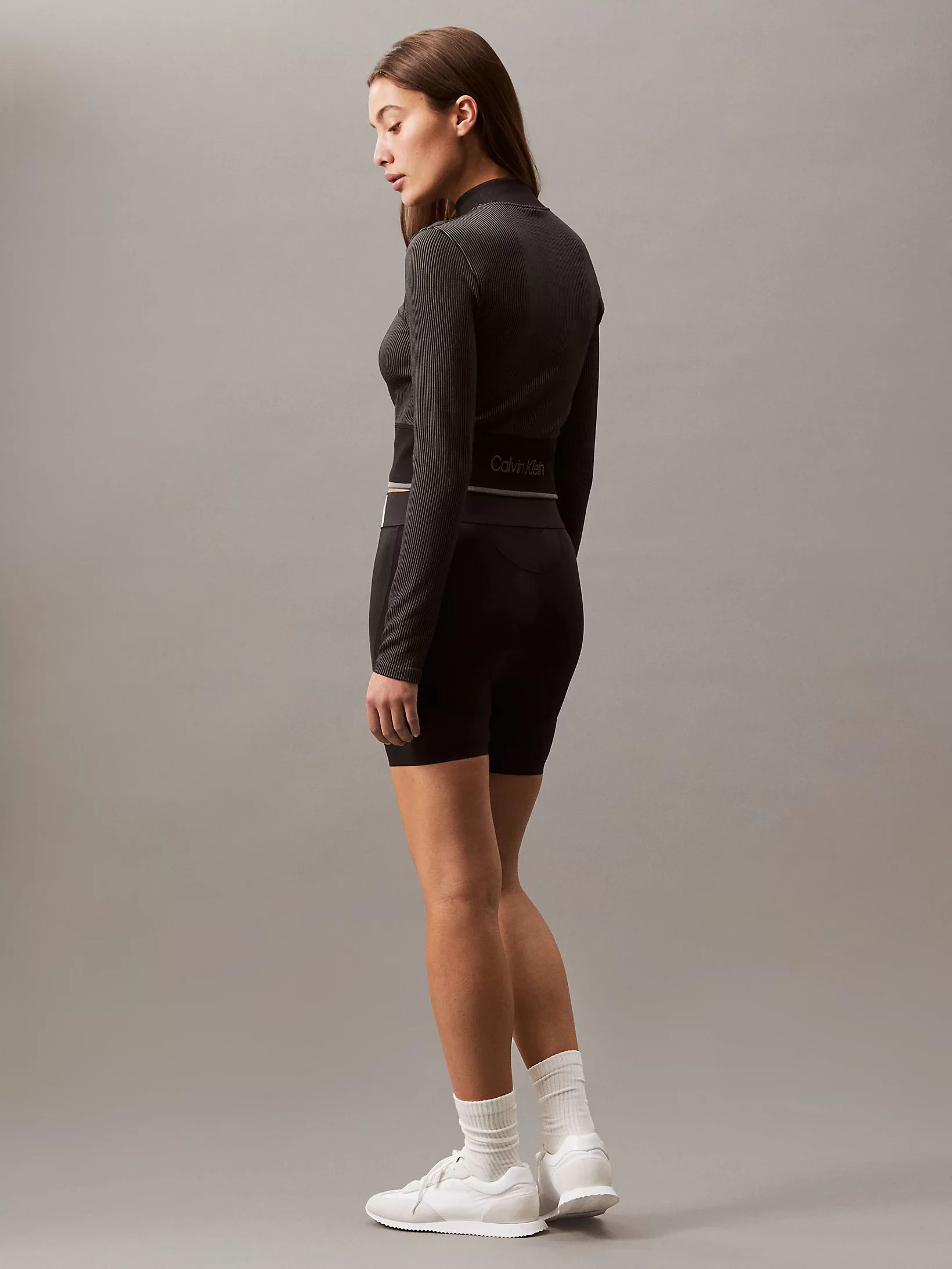 Calvin Klein WO - CYCLING SHORT Kadın  Şort LVGWS5L704-UB1