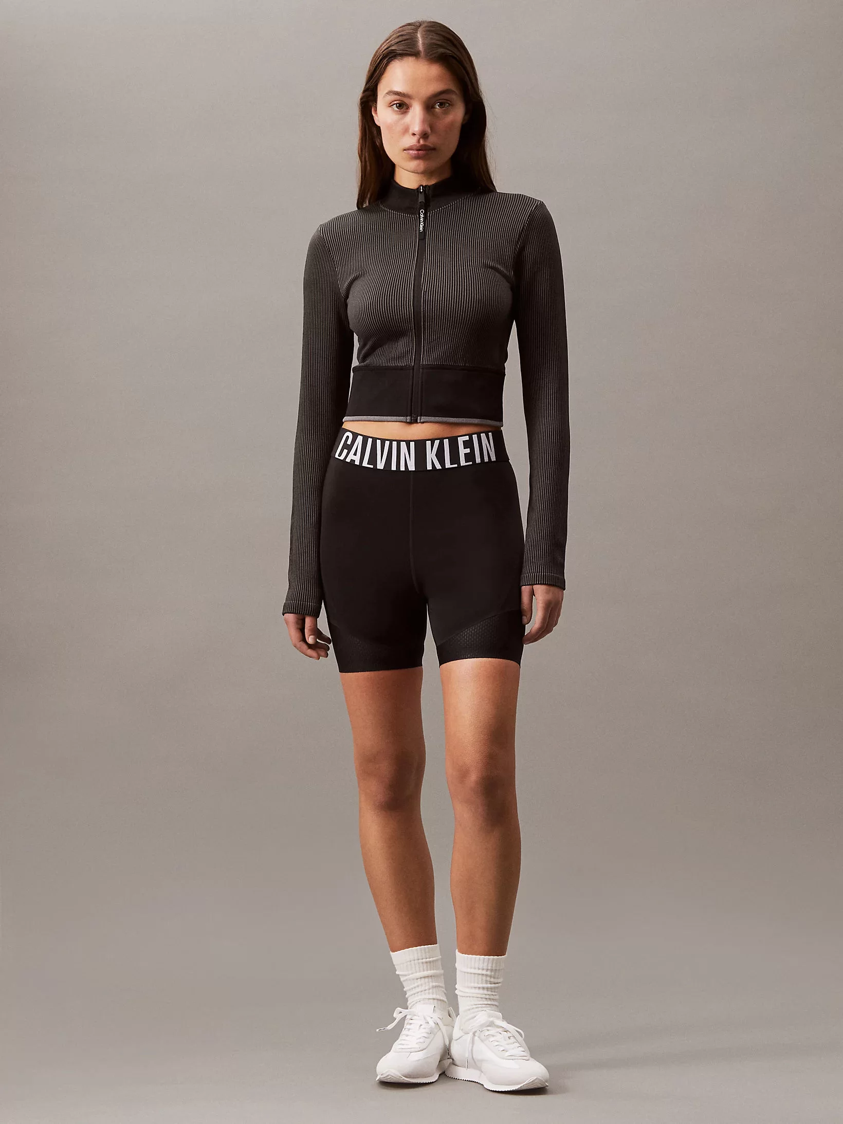 Calvin Klein WO - CYCLING SHORT Kadın  Şort LVGWS5L704-UB1