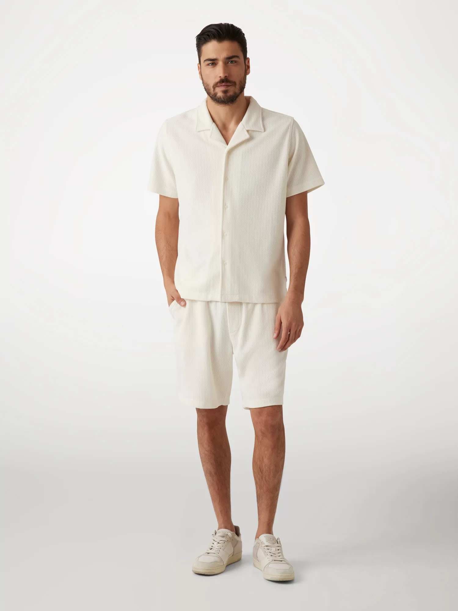 Guess BARON TEXTURED KNIT SHORTS Erkek Beyaz Şort M5GD41KCRY0-G047