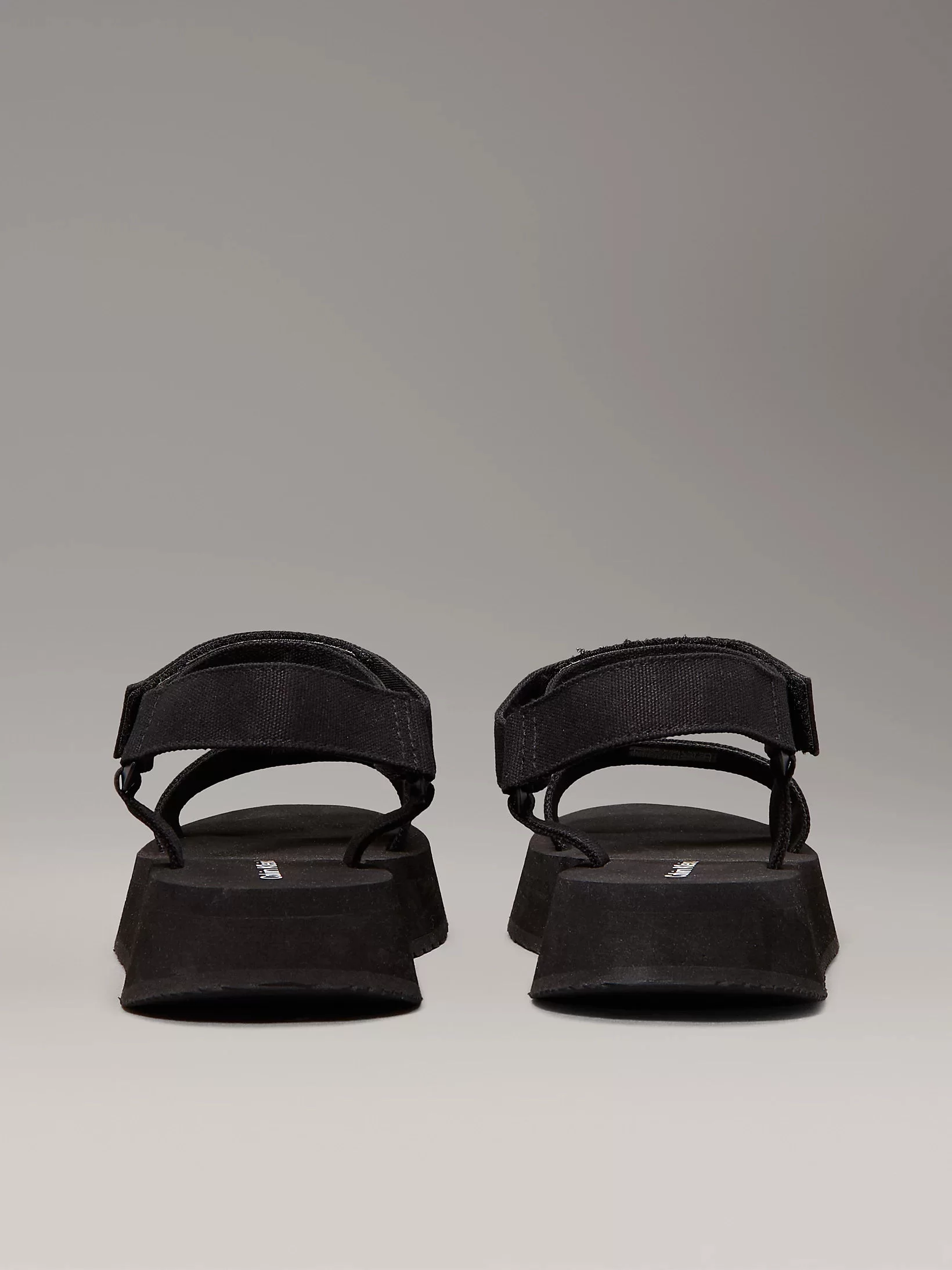 Calvin Klein  Kadın  Siyah  Tuval Platform Sandalet