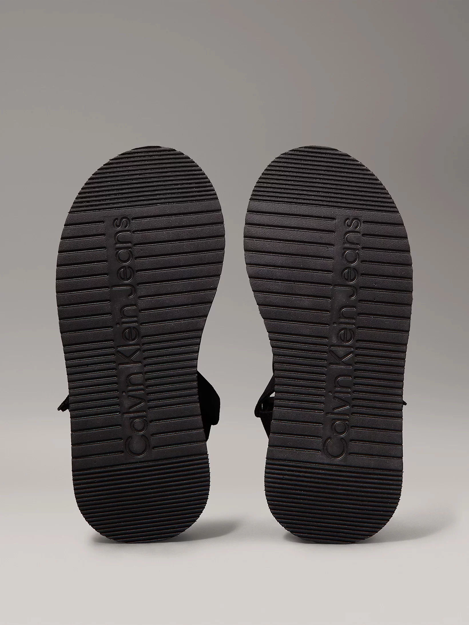 Calvin Klein  Kadın  Siyah  Tuval Platform Sandalet