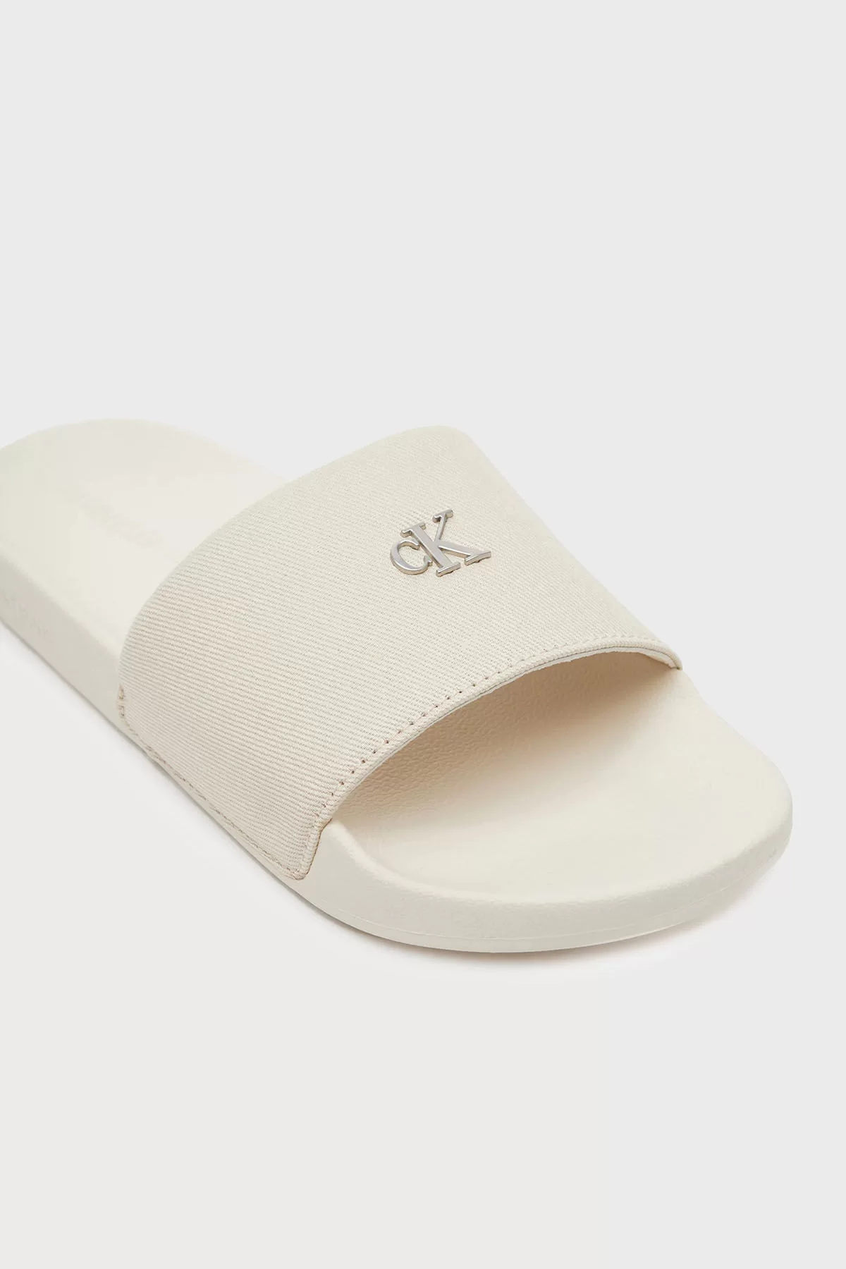 Calvin Klein SLIDE MONOGRAM HARDWARE Kadın  Terlik YW0YW01713-AEO