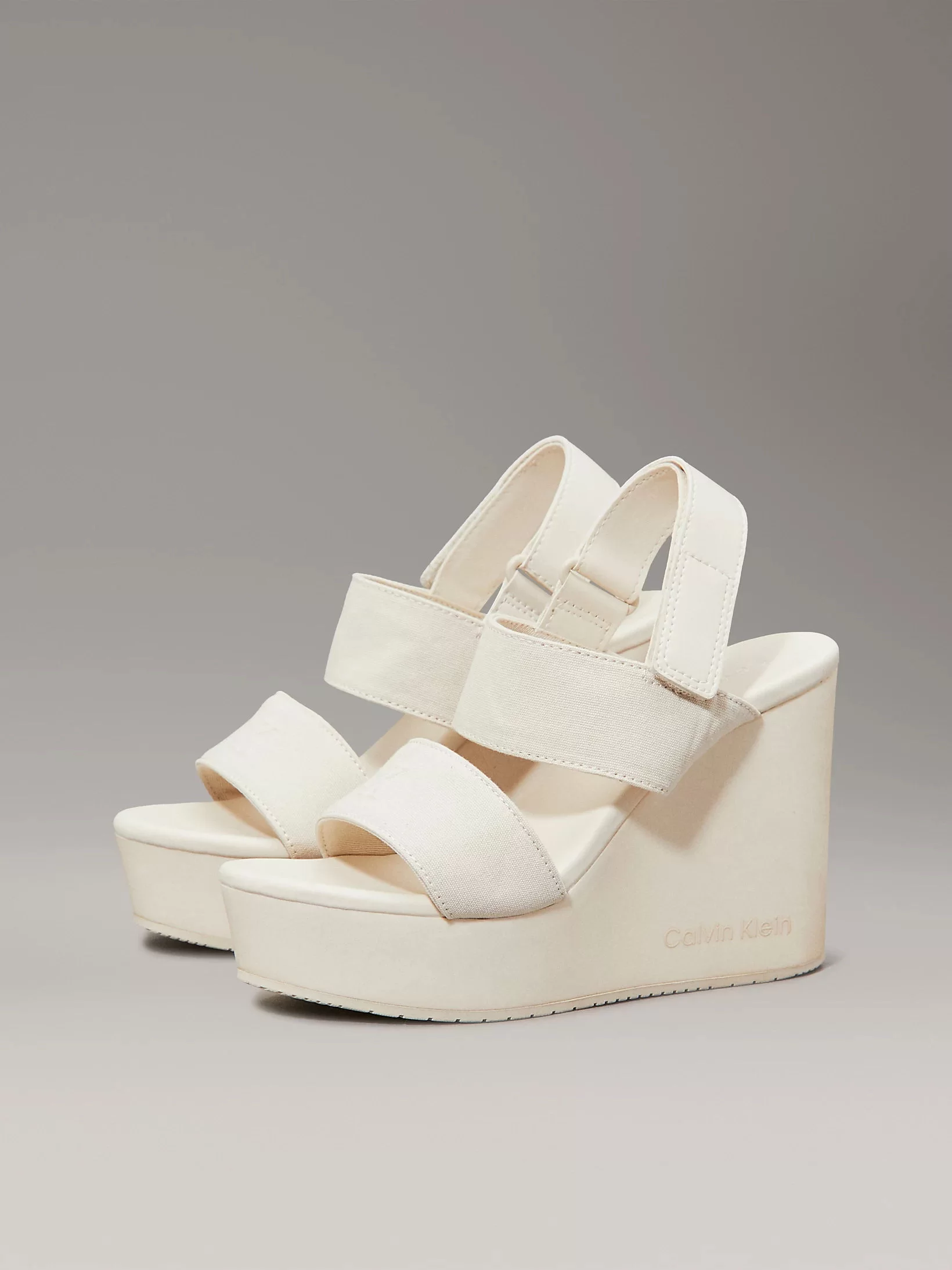 Calvin Klein WEDGE SANDAL WEBBING IN Kadın  Sandalet YW0YW01790-AEO