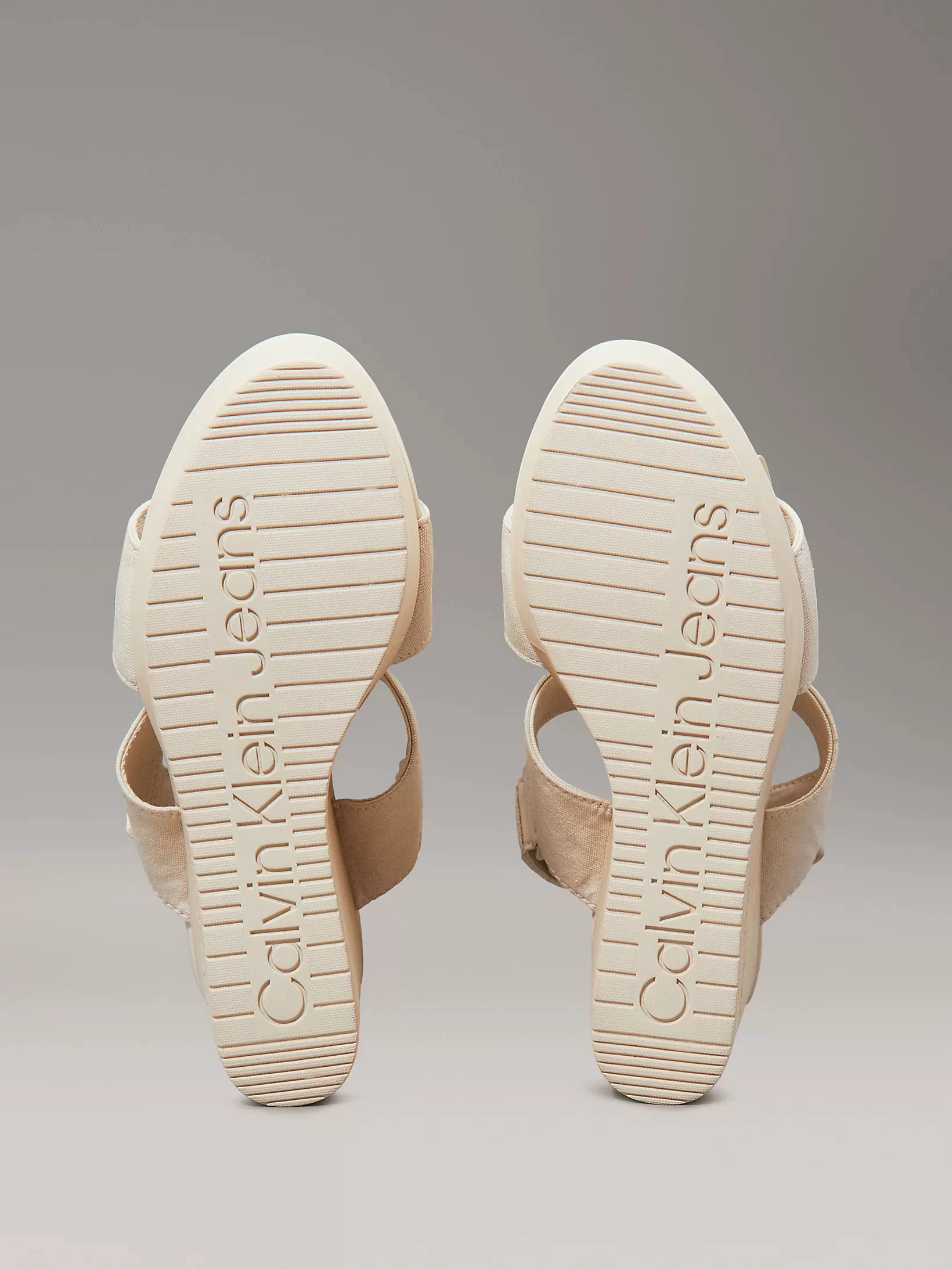 Calvin Klein WEDGE SANDAL WEBBING IN Kadın  Sandalet YW0YW01790-AEO
