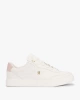 ESSENTIAL CHIC COURT SNEAKER