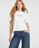 GUESS JEANS Kadın Crop Boxy T-shirt Nakış İşlemeli Beyaz