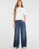 GUESS JEANS Kadın Crop Boxy T-shirt Nakış İşlemeli Beyaz