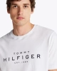 Tommy Hilfiger Erkek Beyaz Logo Yuvarlak Yaka T-Shirt