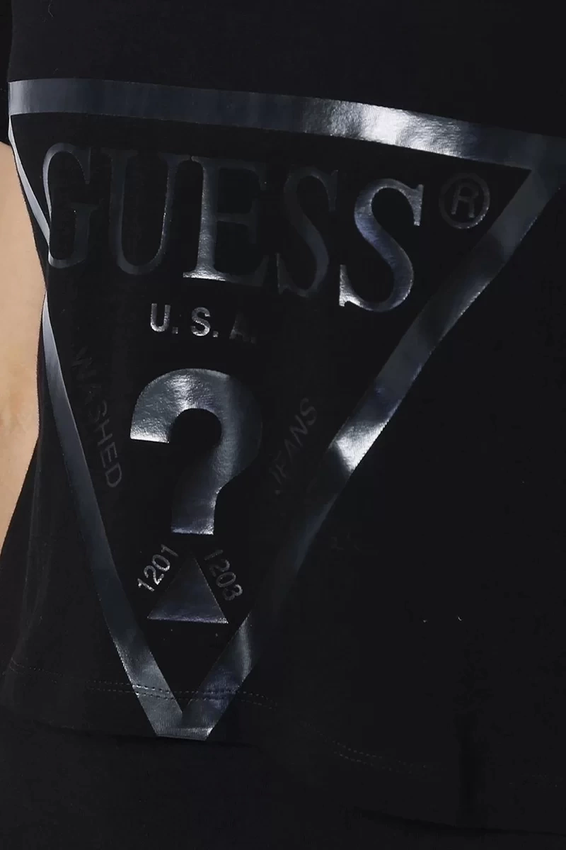 Guess Önde Logolu T-Shirt Kadın