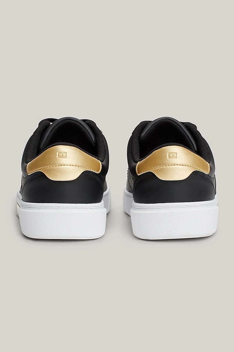 CHIC PANEL COURT SNEAKER