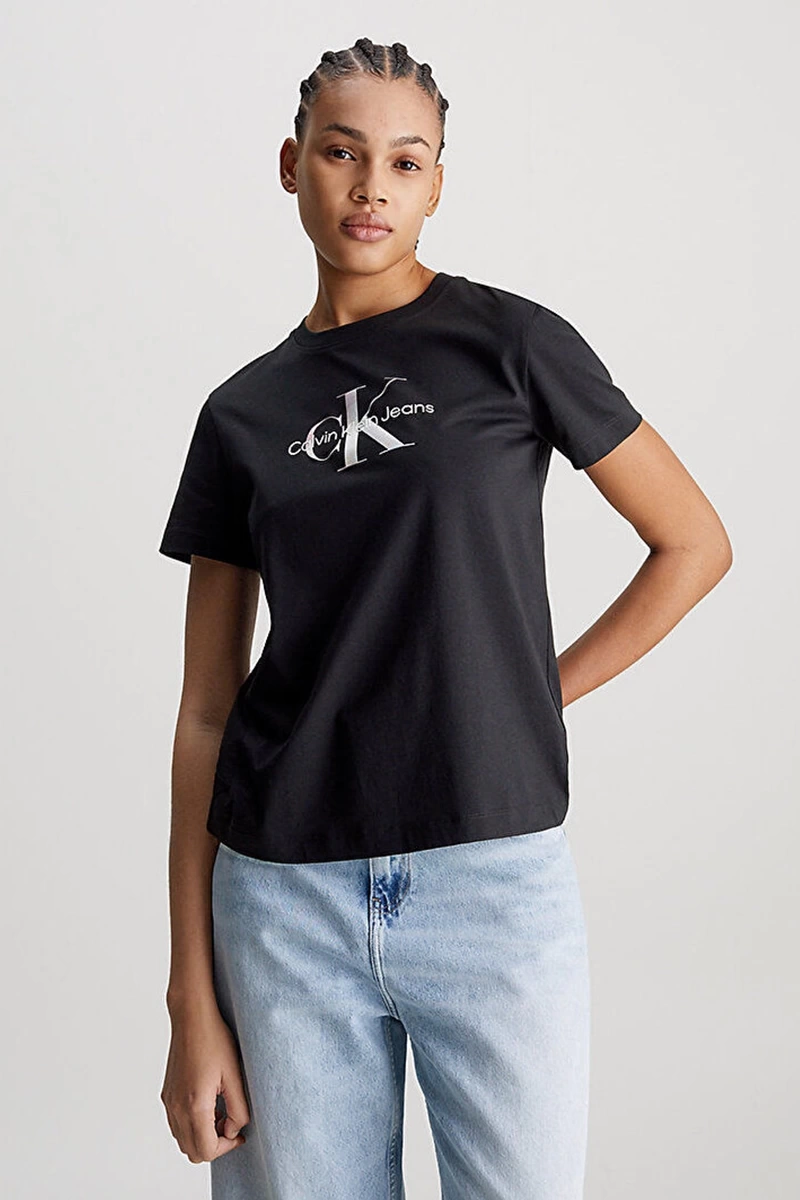 Calvin Klein Kadın Diffused Regular T- shirt