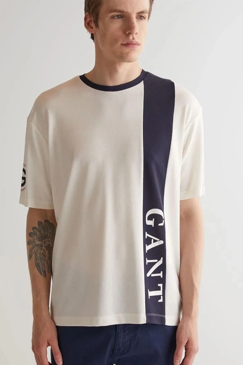 Gant Erkek Krem Oversize Fit Bisiklet Yaka Logolu T-Shirt