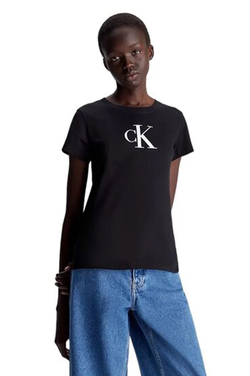 Calvin Klein Kadın Slim Monogram T-Shirt