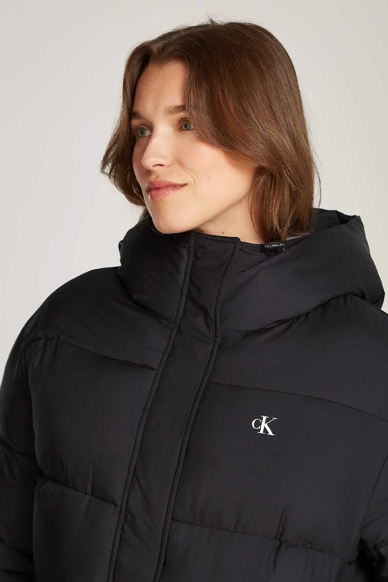 LOGO SHORT HOODED PUFFER