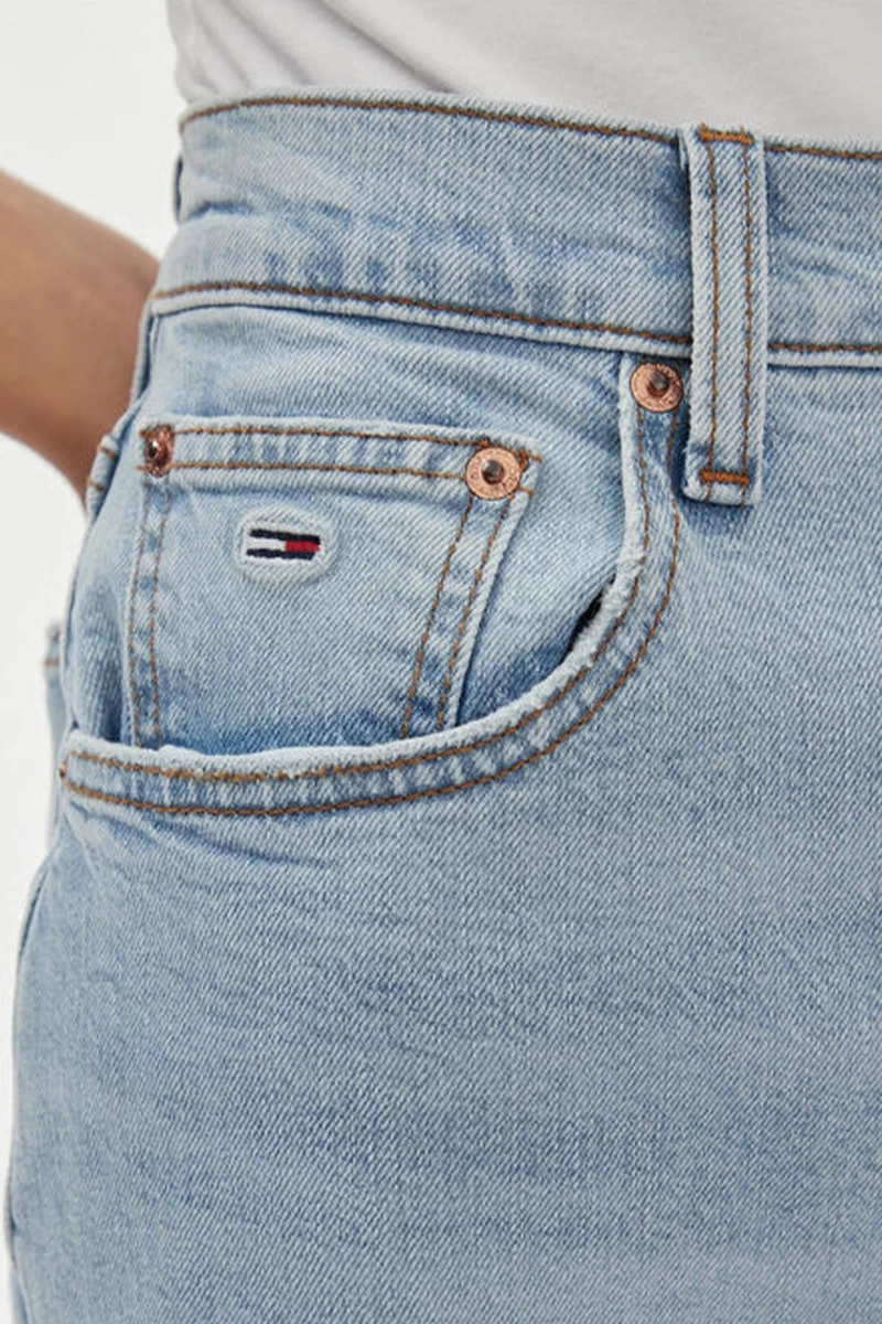 Tommy Hilfiger Kadın Açık Renk Denim Şort