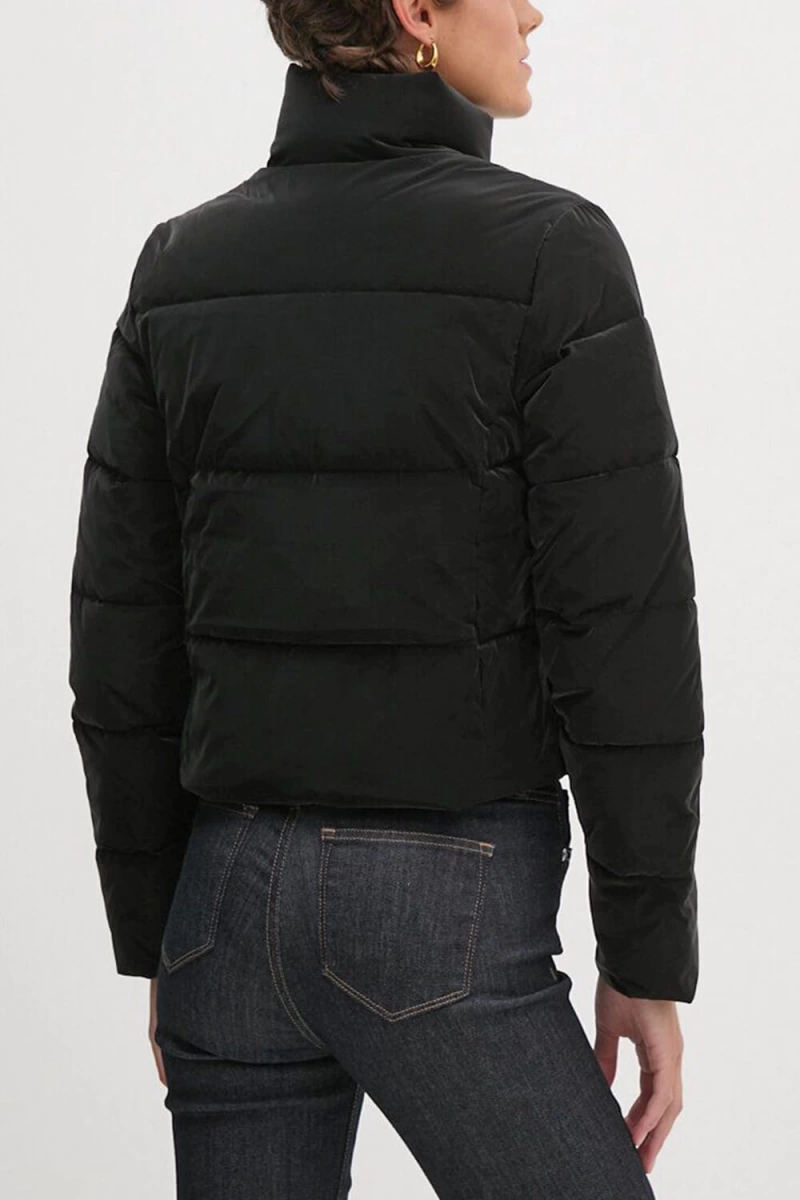 SOFT TOUCH SHORT FITTED JACKET