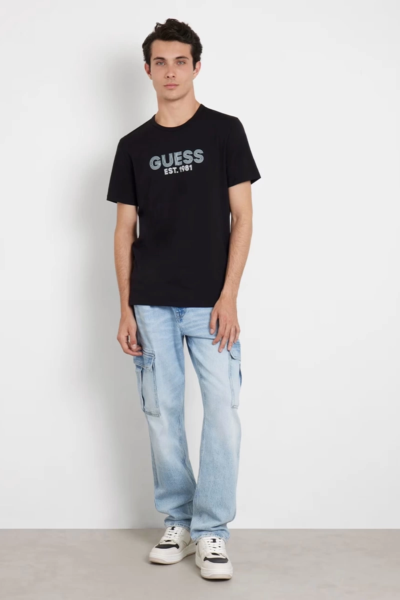 Guess Erkek  Siyah Önü Logolu T-Shirt