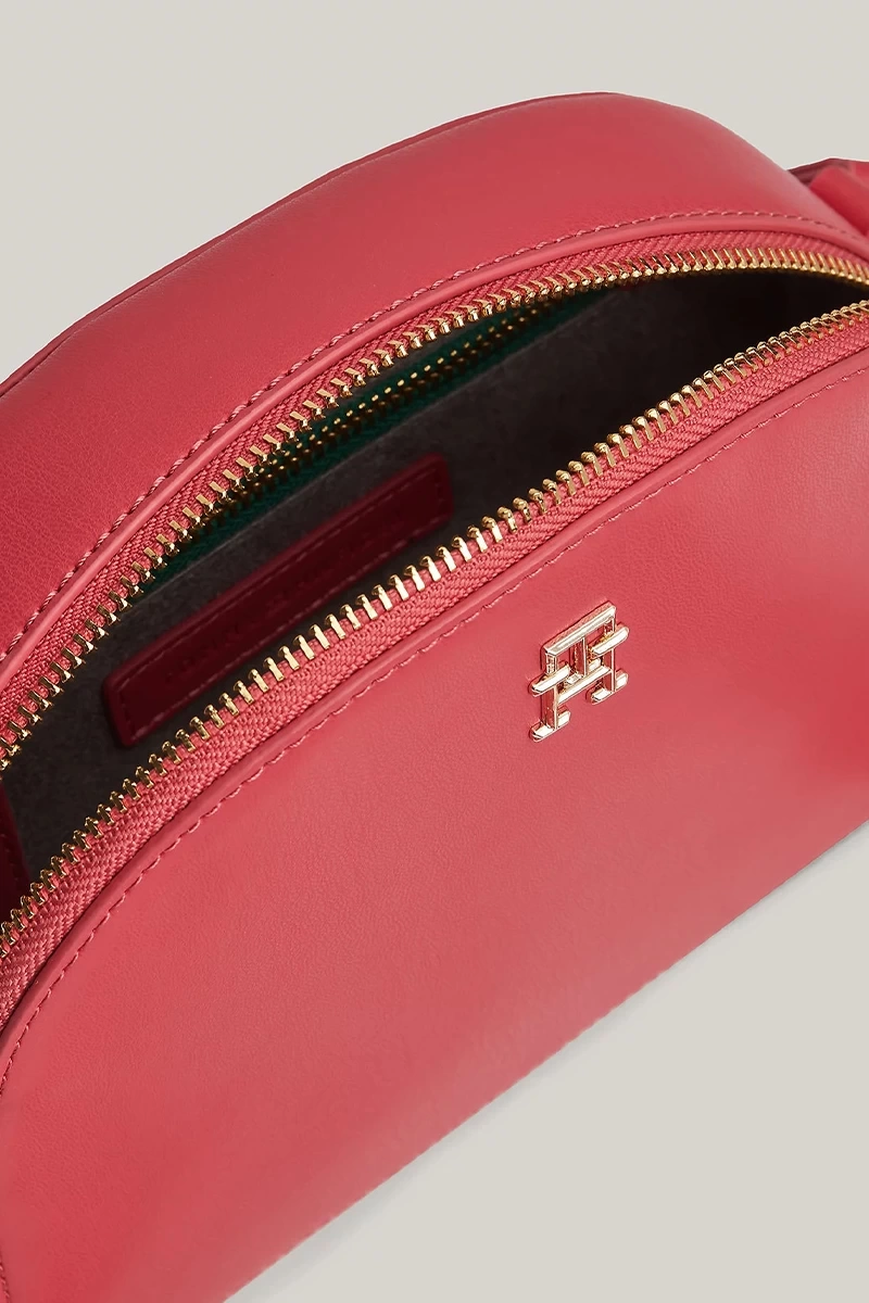 Tommy Hilfiger Kadın Half Moon Milas Pembe Çanta