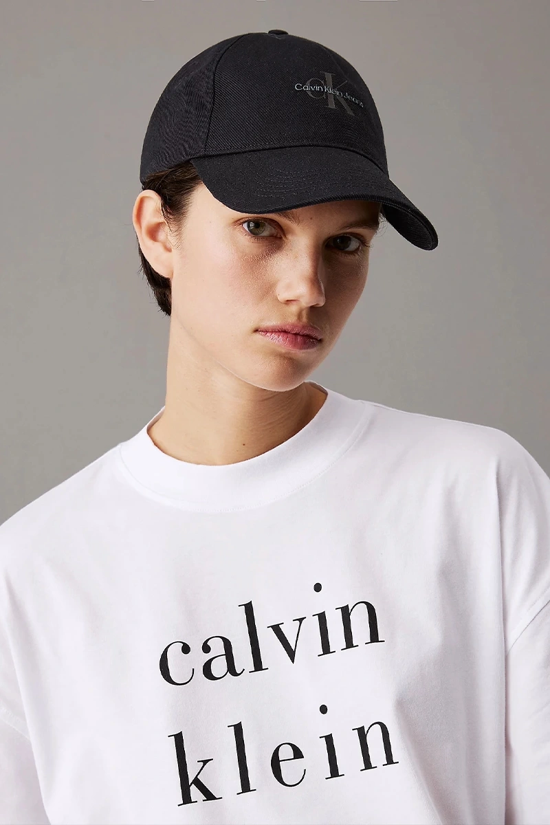 Calvin Klein Kadın CK Logolu Siyah Şapka