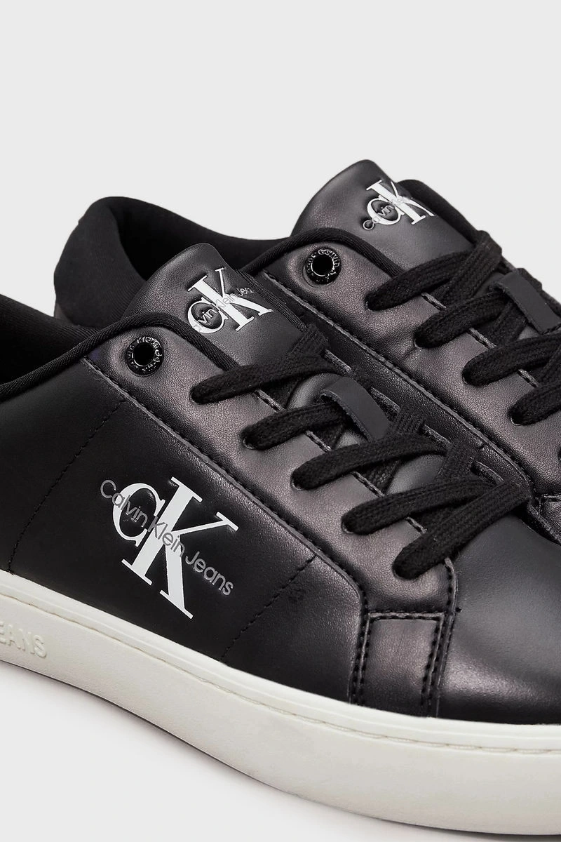 Calvin Klein Kadın Düz Taban Logolu Siyah Sneaker