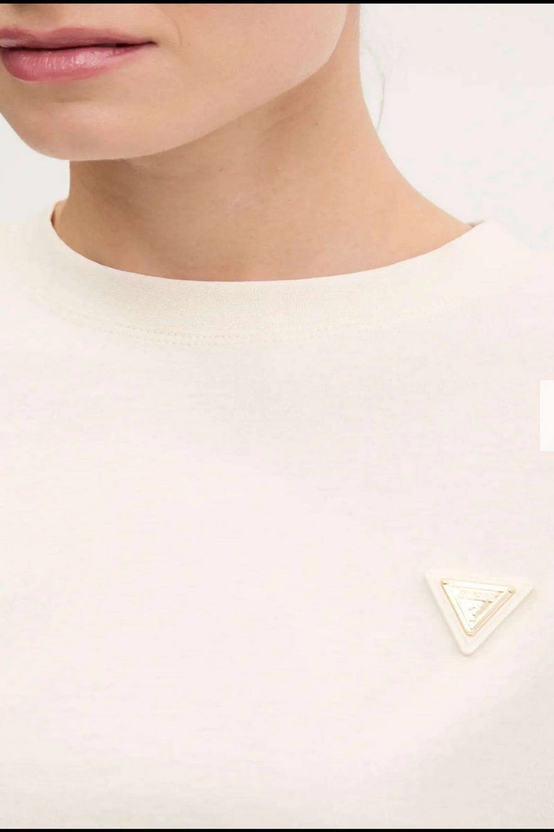 Guess Kadın Krem Logolu T-Shirt