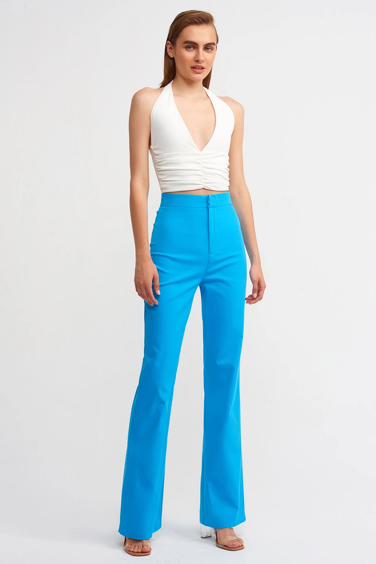 Dilvin büzgü detaylı crop top-EKRU