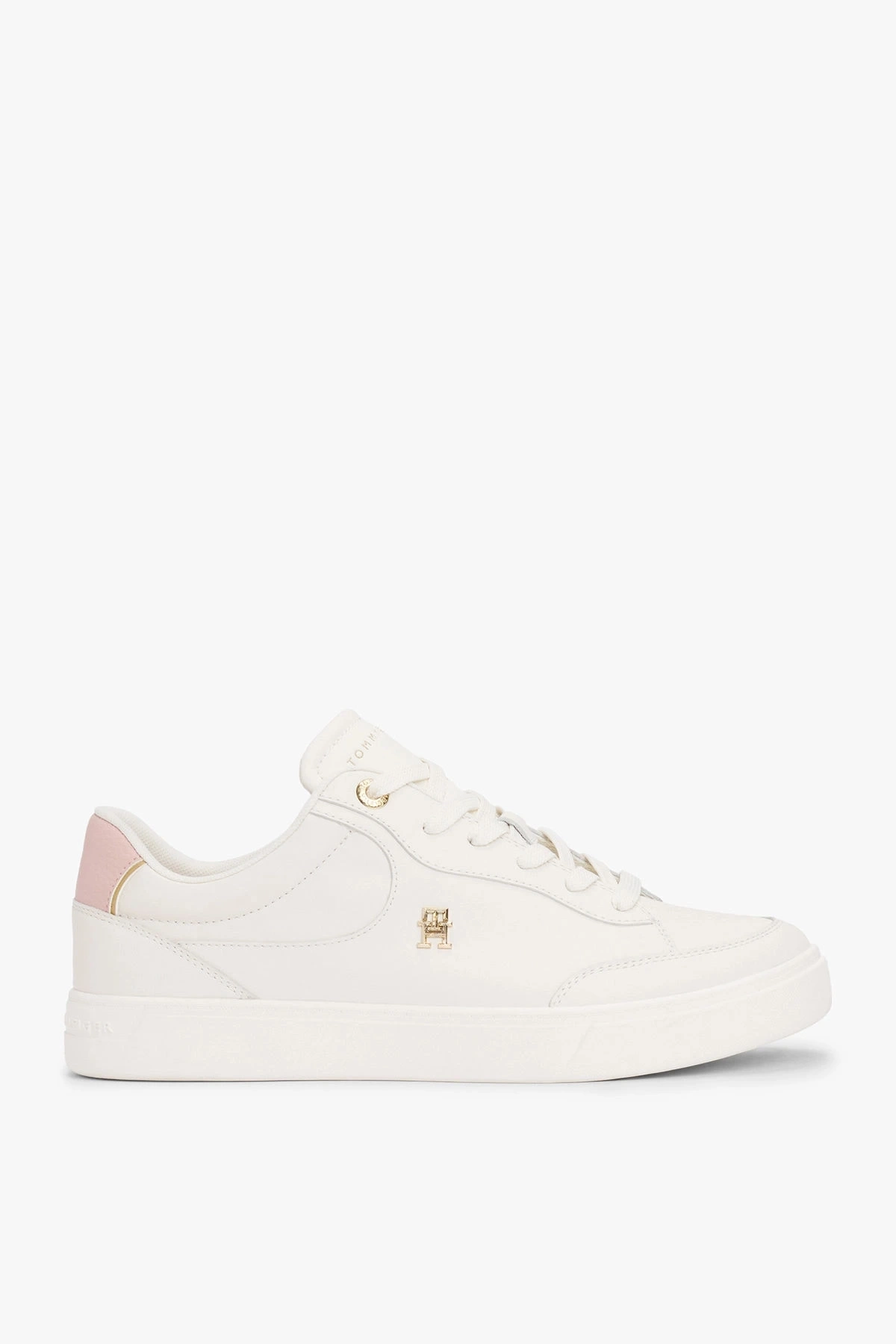 ESSENTIAL CHIC COURT SNEAKER