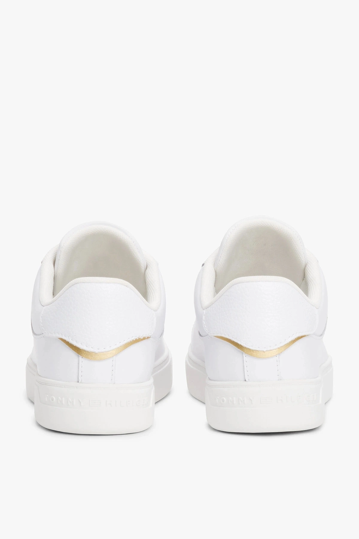 ESSENTIAL COURT SNEAKER