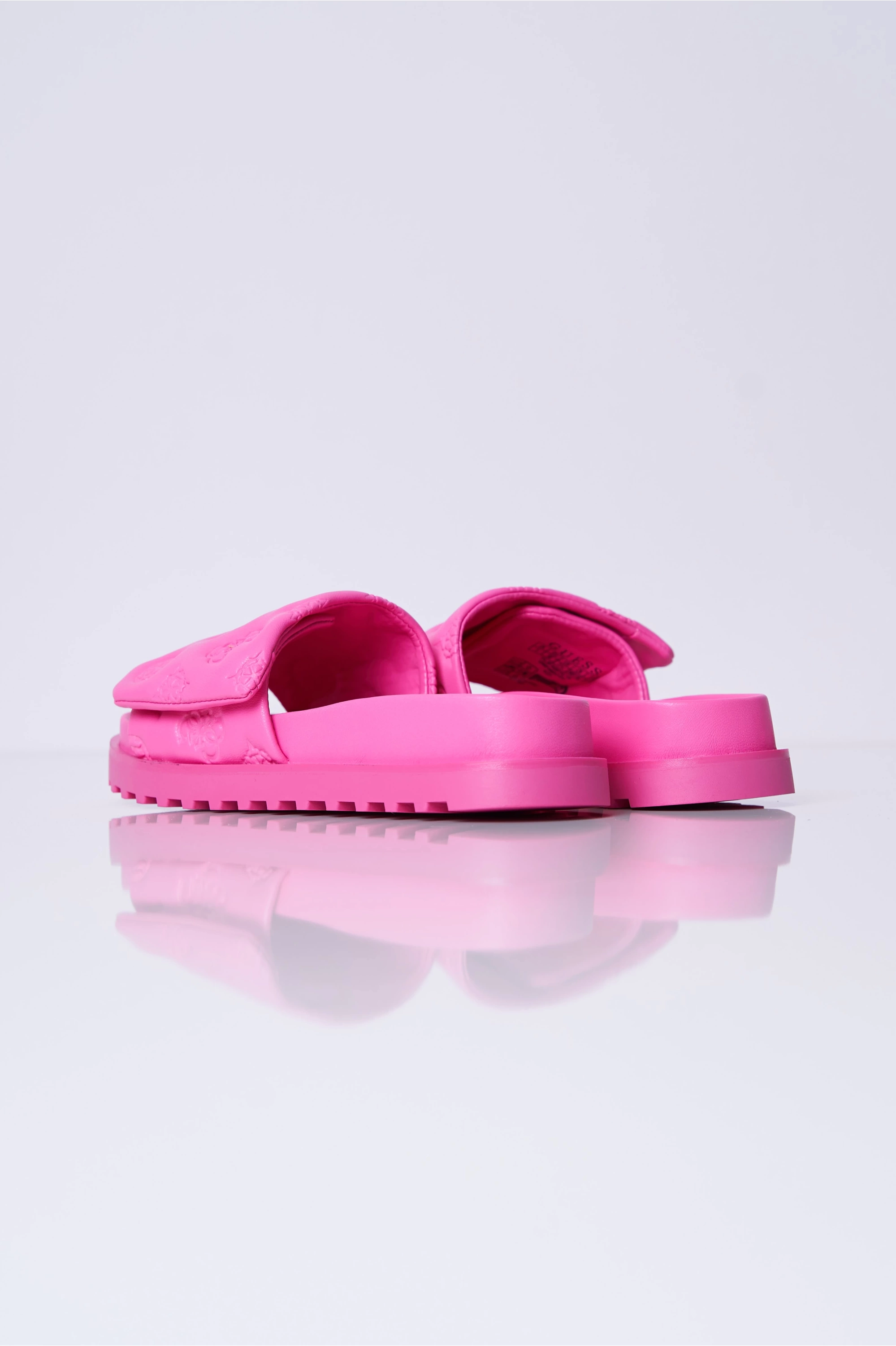 Guess Kadın Pembe Fabıo Terlik