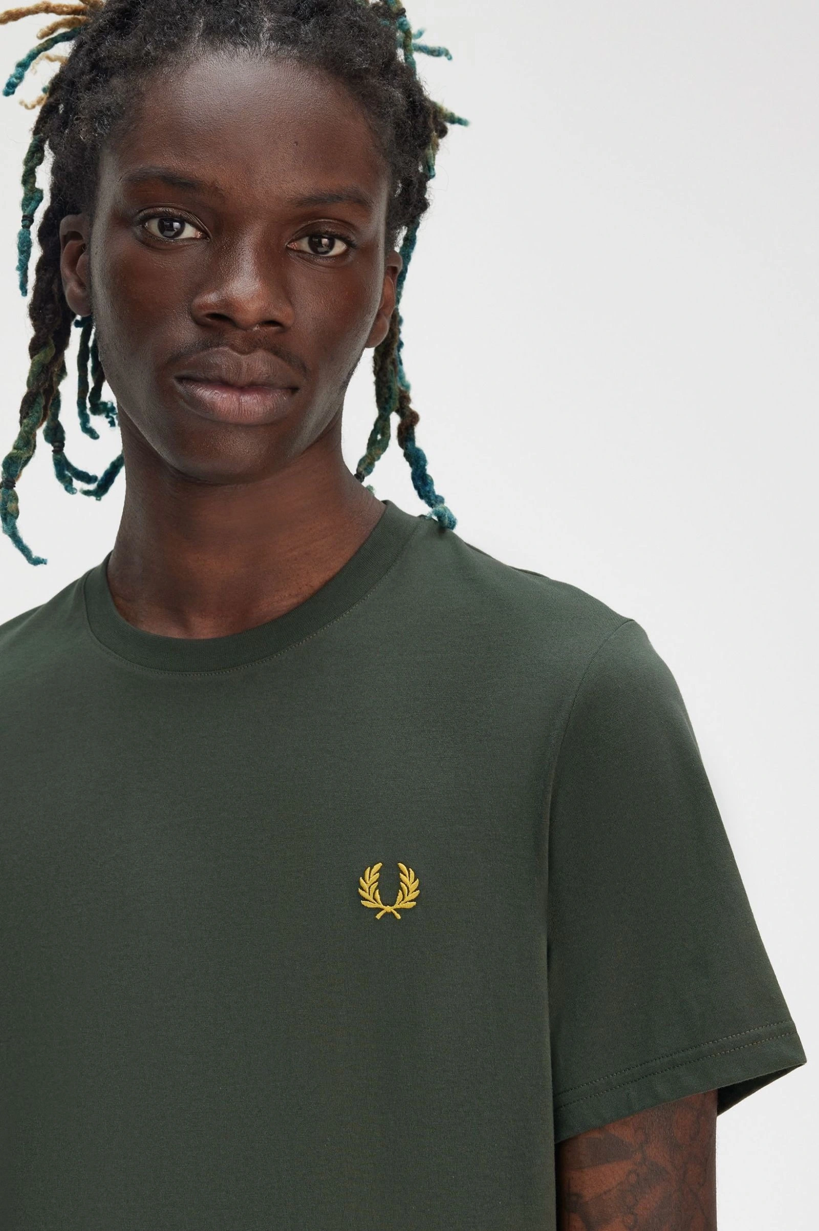 Fred Perry Erkek Haki Logo Detaylı T-shirt