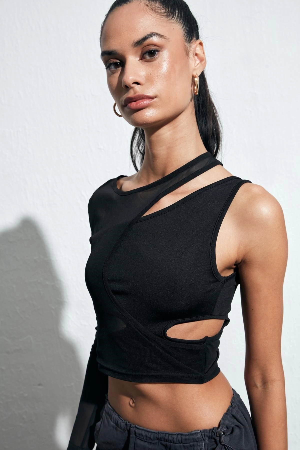Garnili Cut Out Bluz