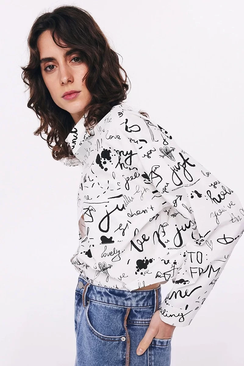 TWIST SLOGAN DESEN CROP GÖMLEK BEYAZ
