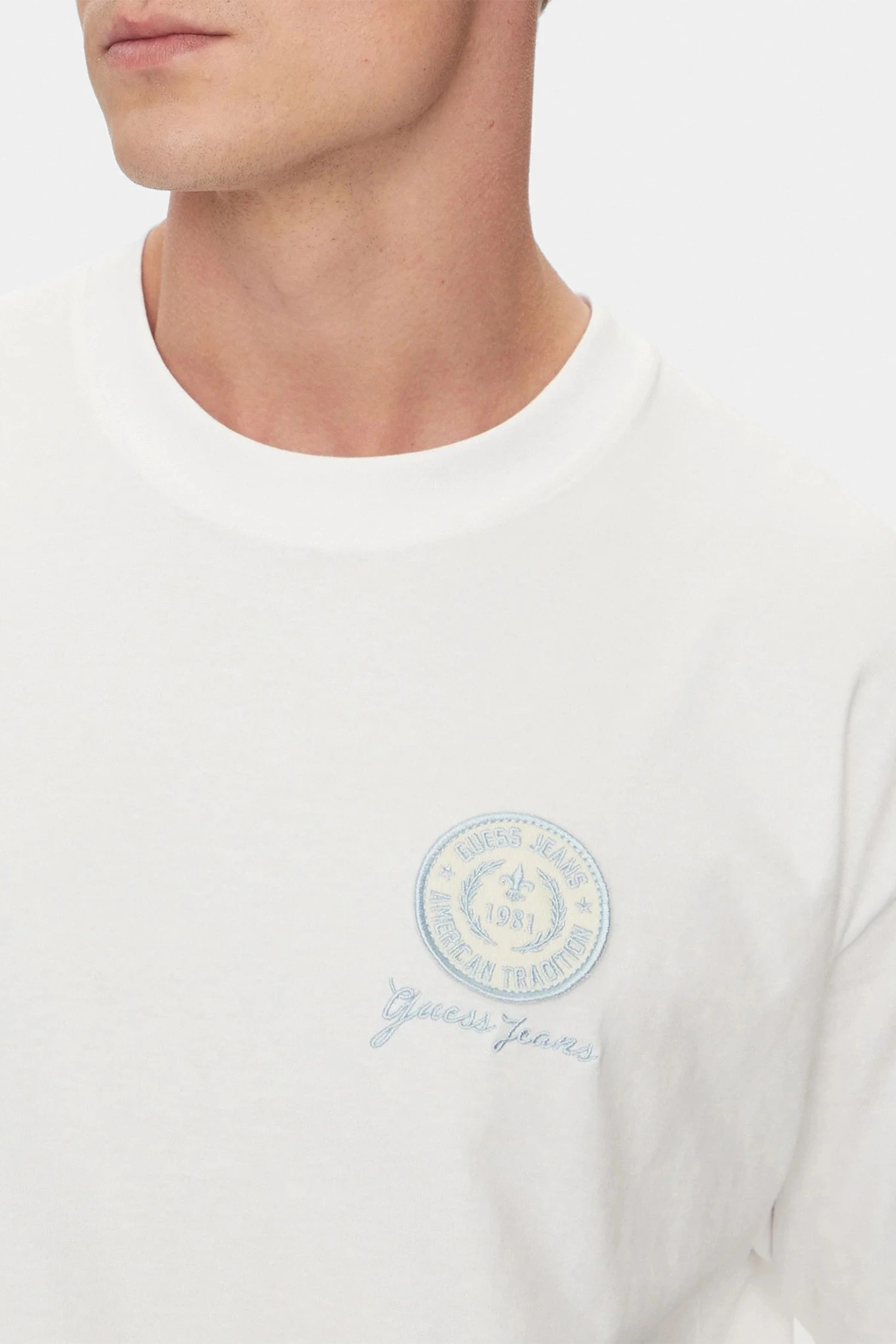 Guess Erkek Beyaz Patch Detaylı Tişört