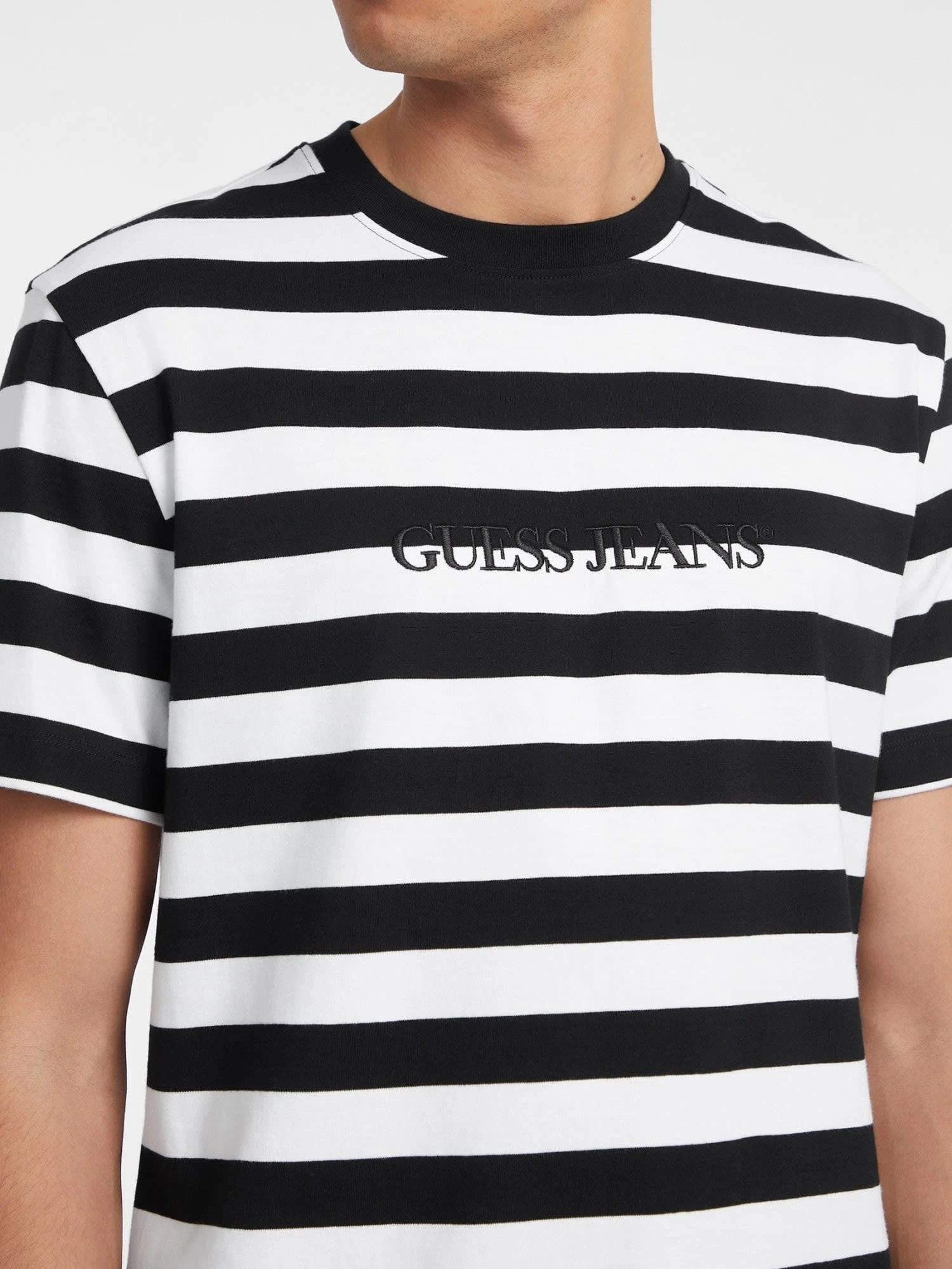 Guess Erkek Çok Renkli Çizgili Kısa Kollu Tişört
