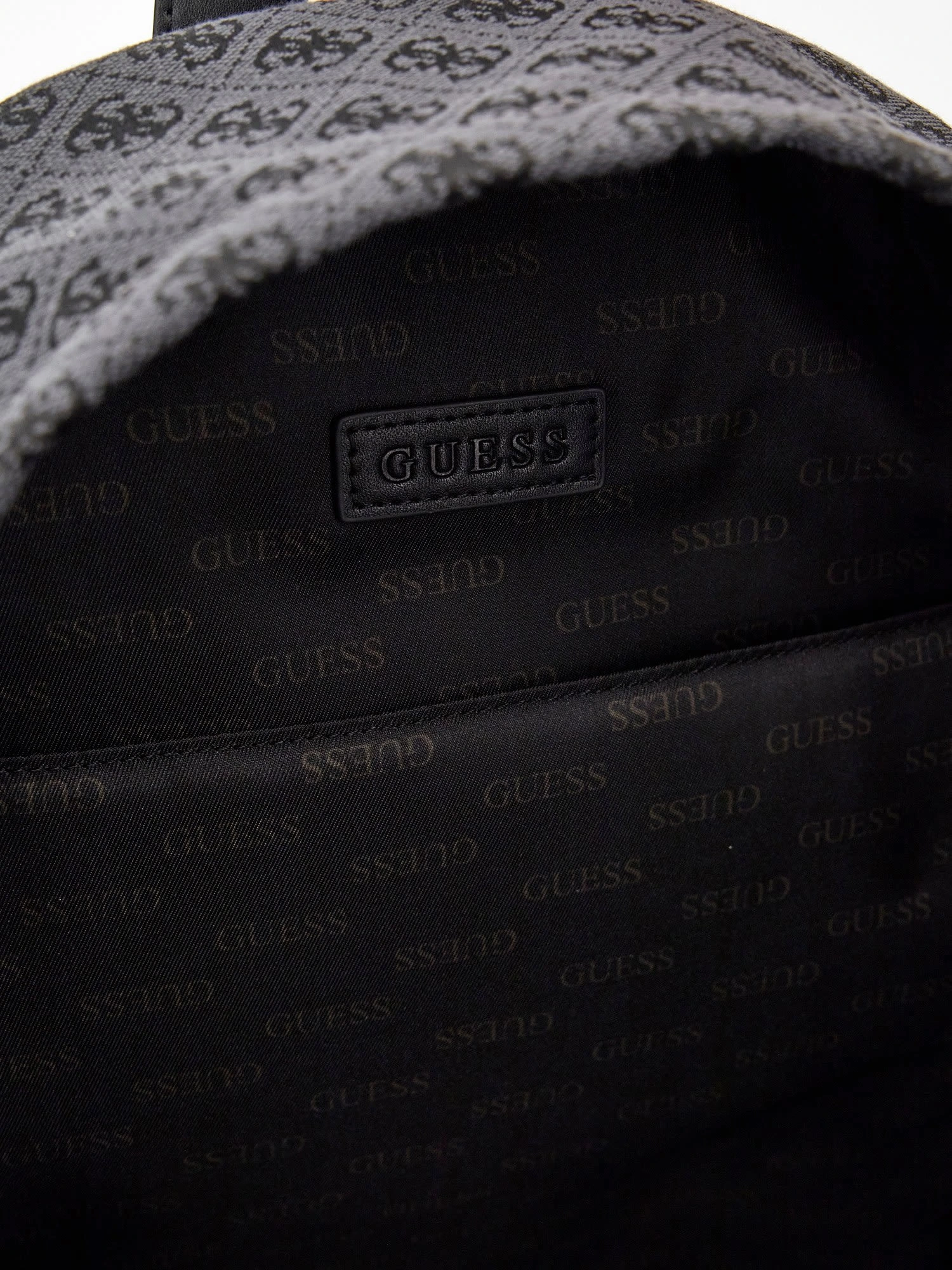 Guess Erkek Gri Milano Kompakt Sırt Çantası
