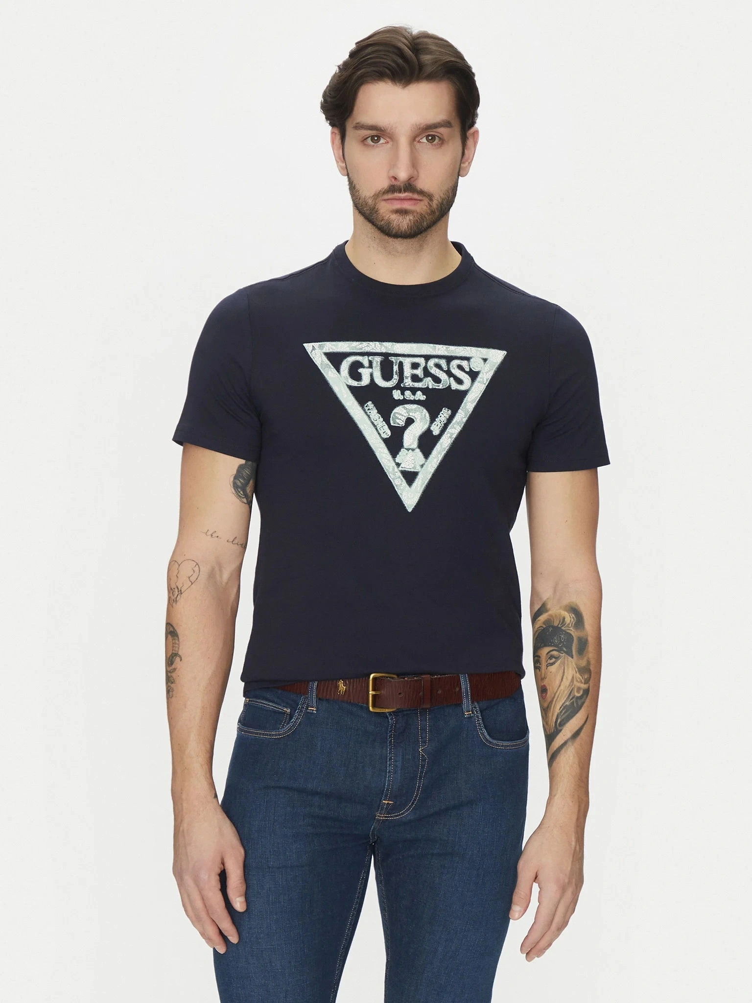 Guess Erkek Lacivert Triangle Logolu Tişört