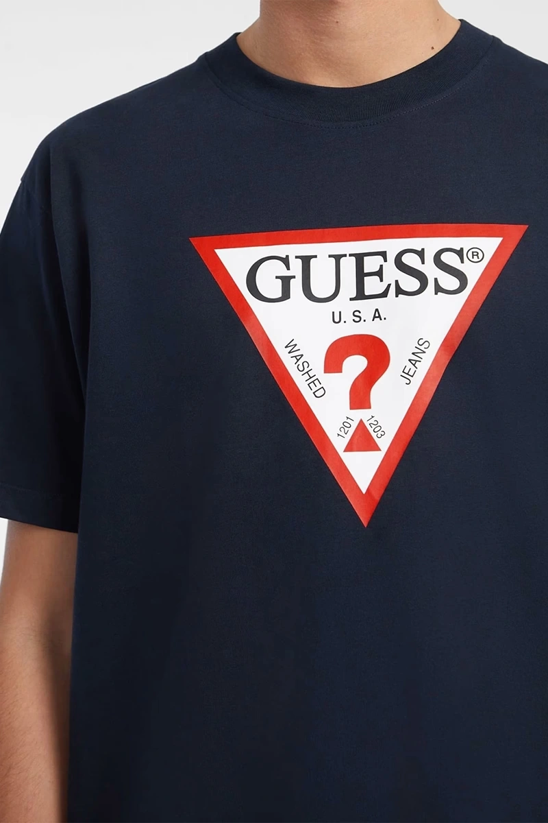 Guess Erkek Lacivert Üçgen Logolu  T-Shirt