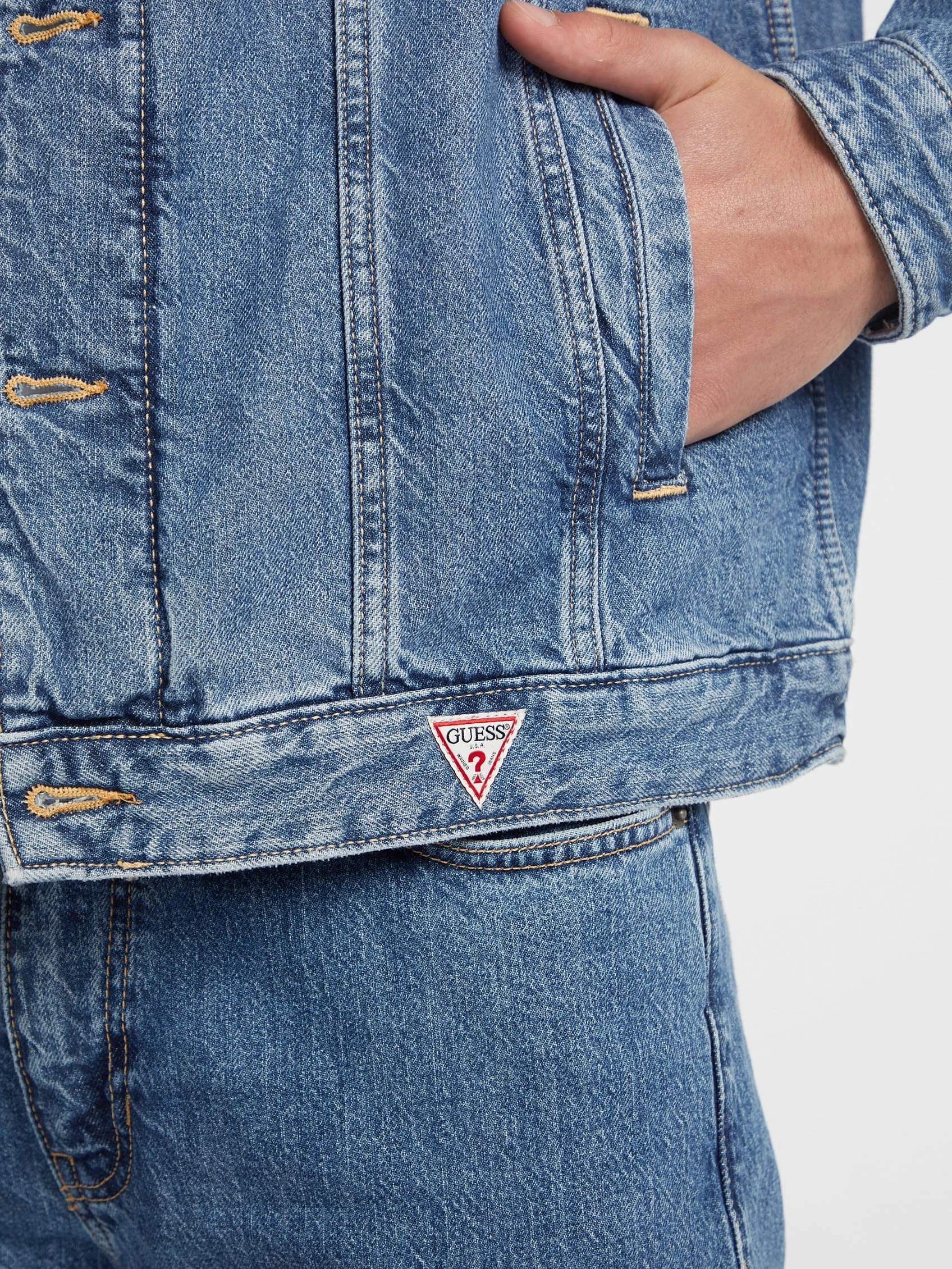 Guess Erkek  Mavi  Oversized Denim Trucker Ceket