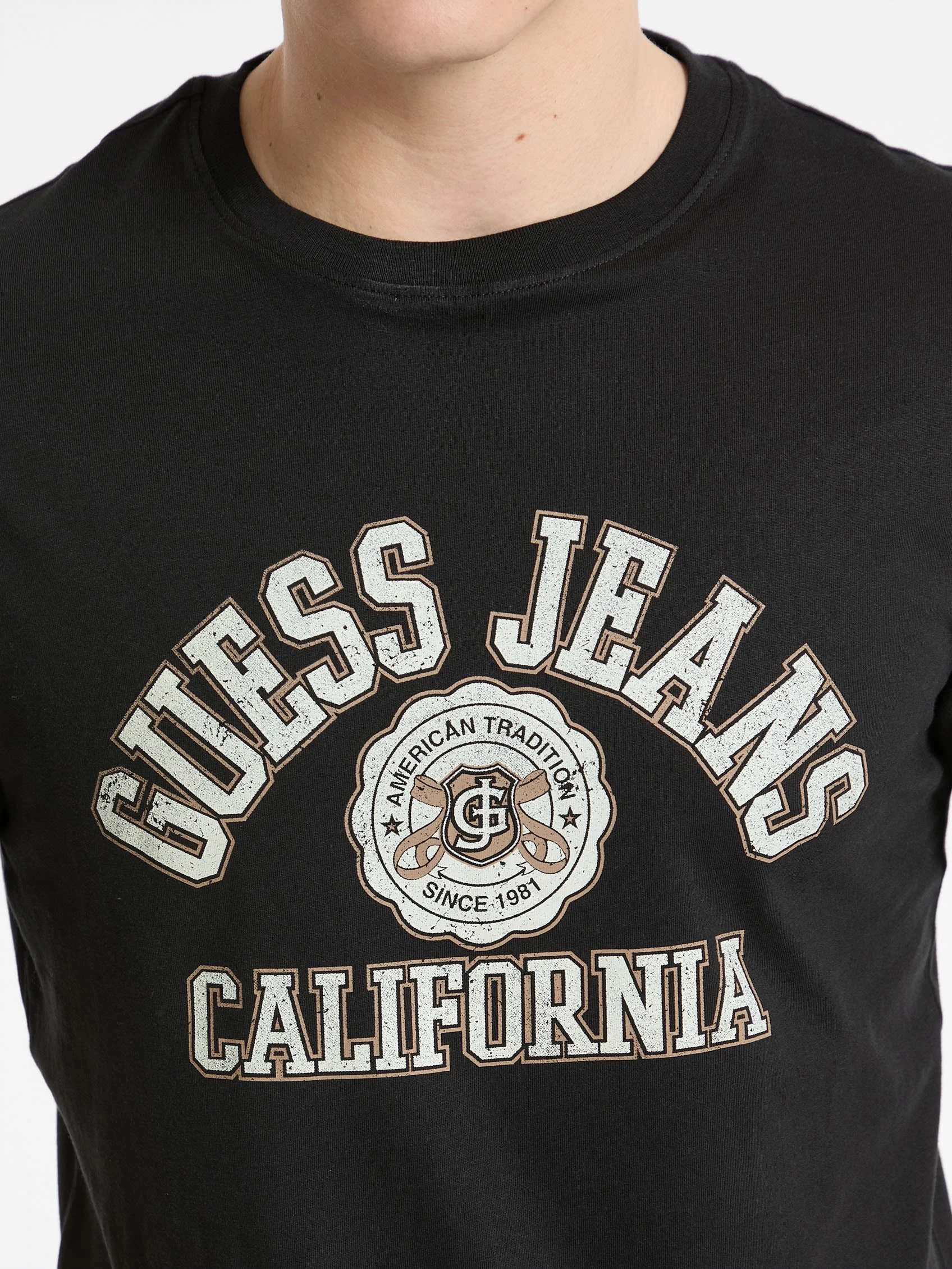 Guess Jeans Erkek  Calıfornıa Logolu  Siyah T-Shirt