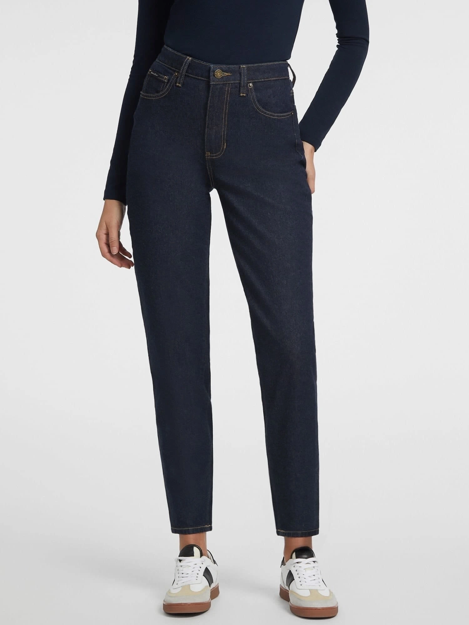 Guess Jeans Kadın G06 Mom Jean Siyah Kot Pantolon