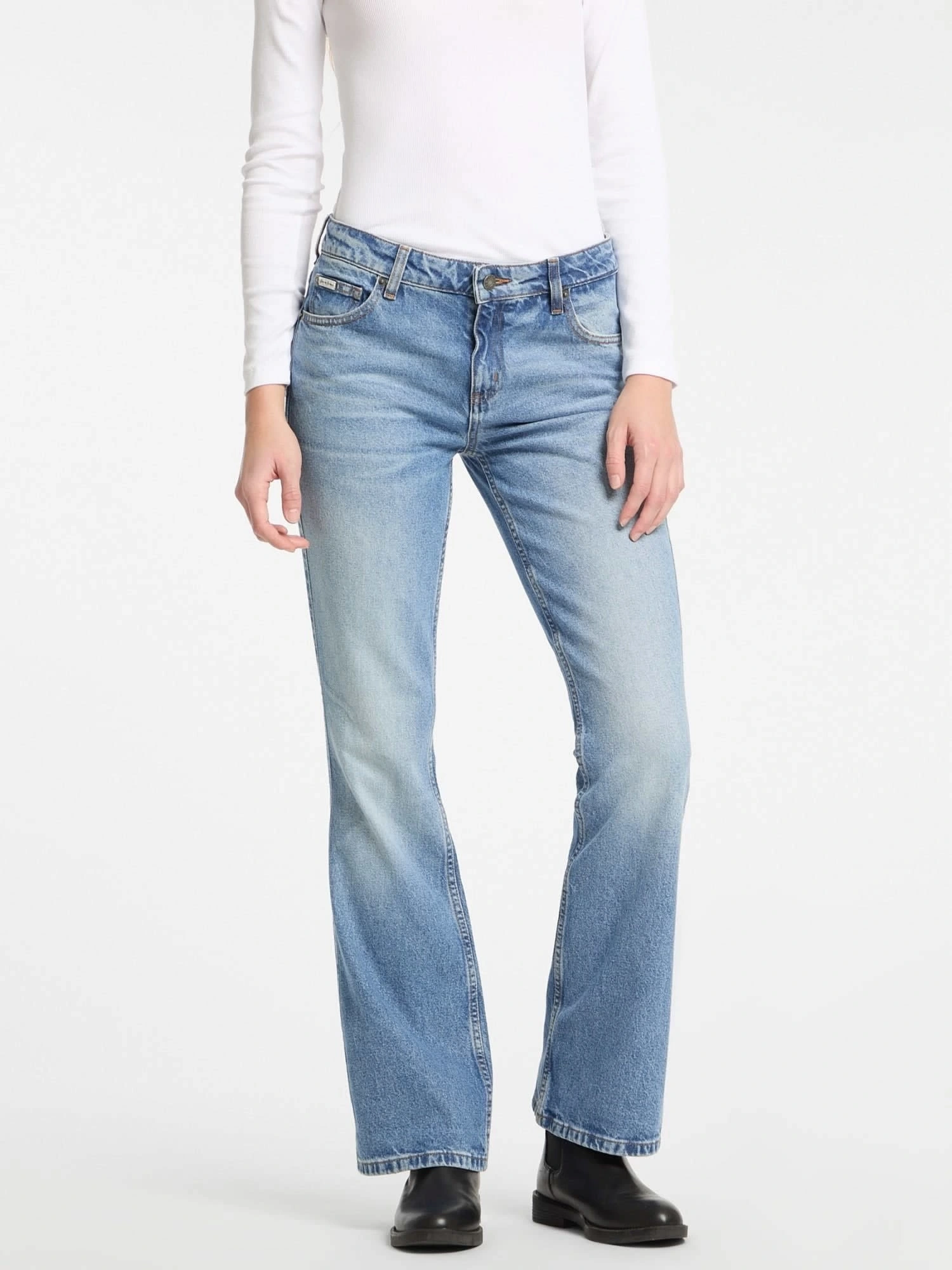 Guess Jeans  Kadın G09 Bootcut Jean Pantolon