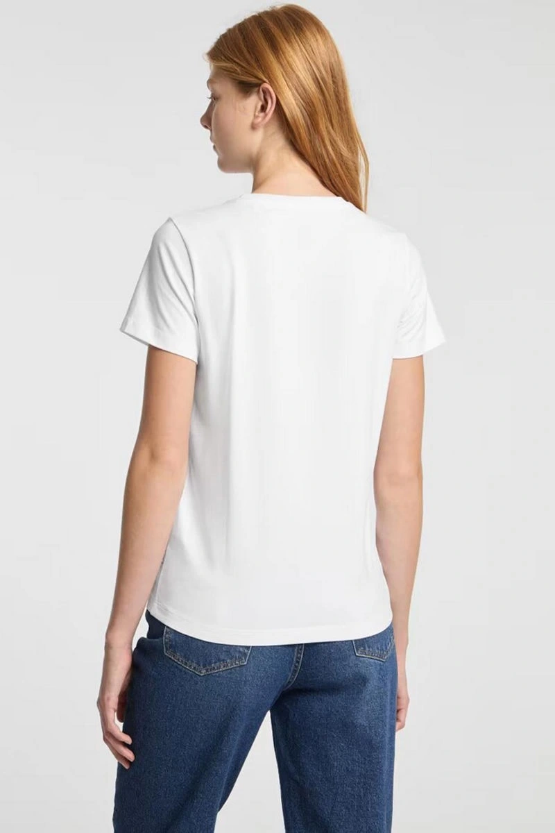 GUESS JEANS Kadın Logo İşlemeli Tişört Beyaz