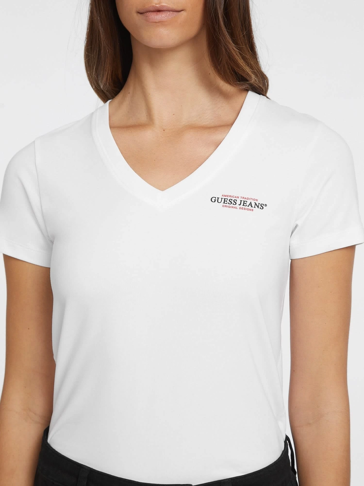Guess Jeans Kadın Mini Beyaz V Yaka T-Shirt
