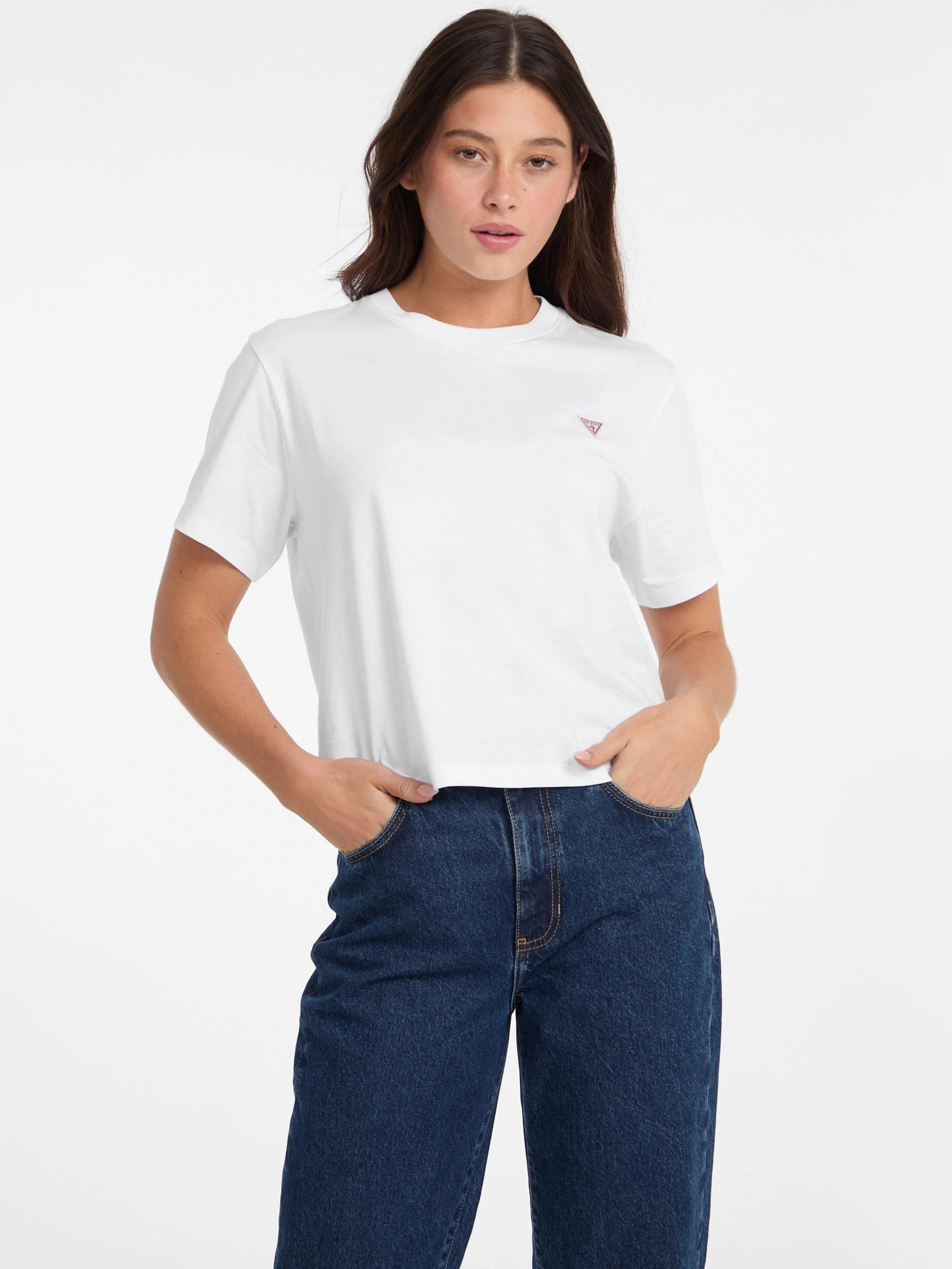 Guess Kadın Beyaz Boxy Mini  Üçgen Logolu T-Shirt