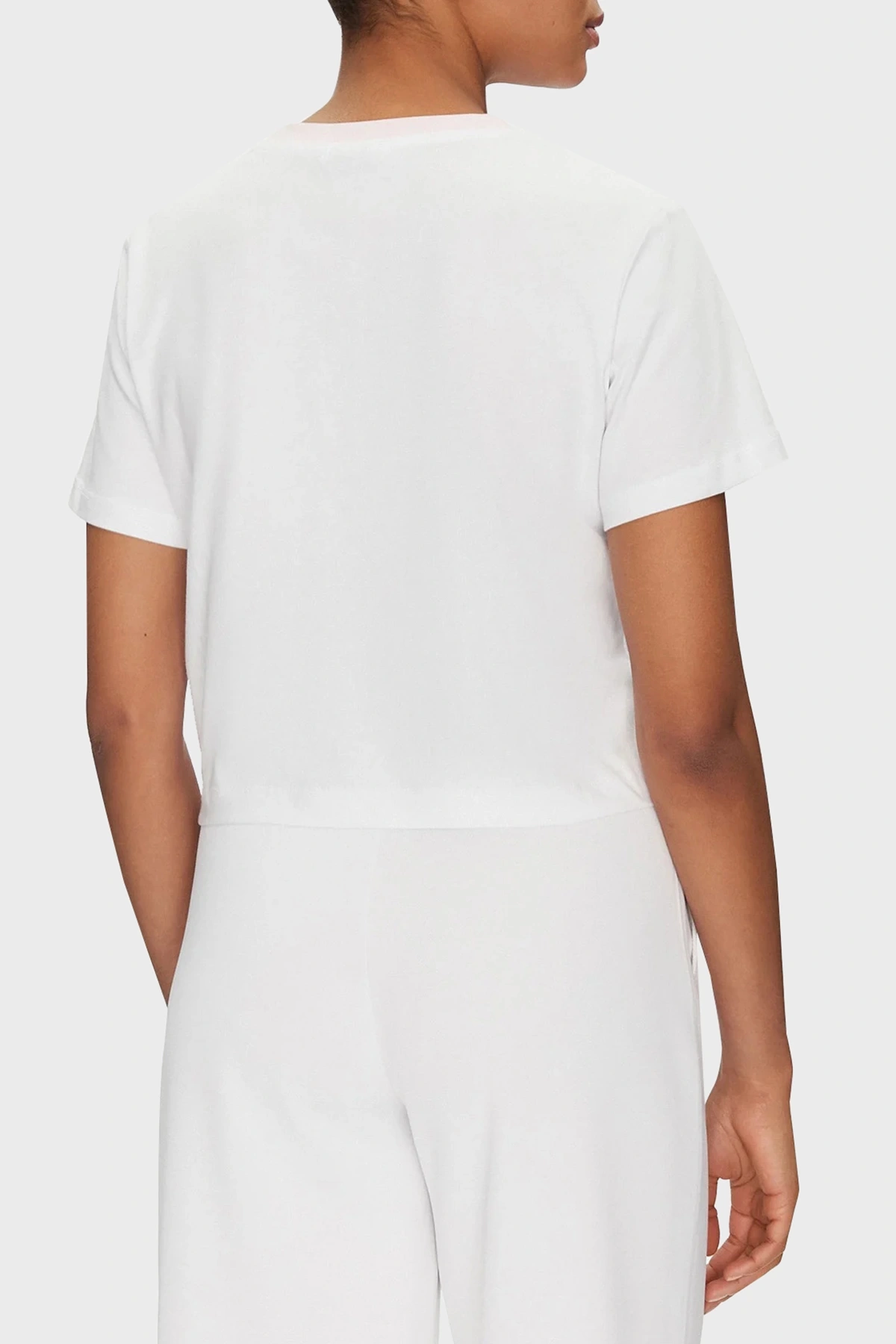 Guess Kadın Beyaz Filanta Crop Tişört