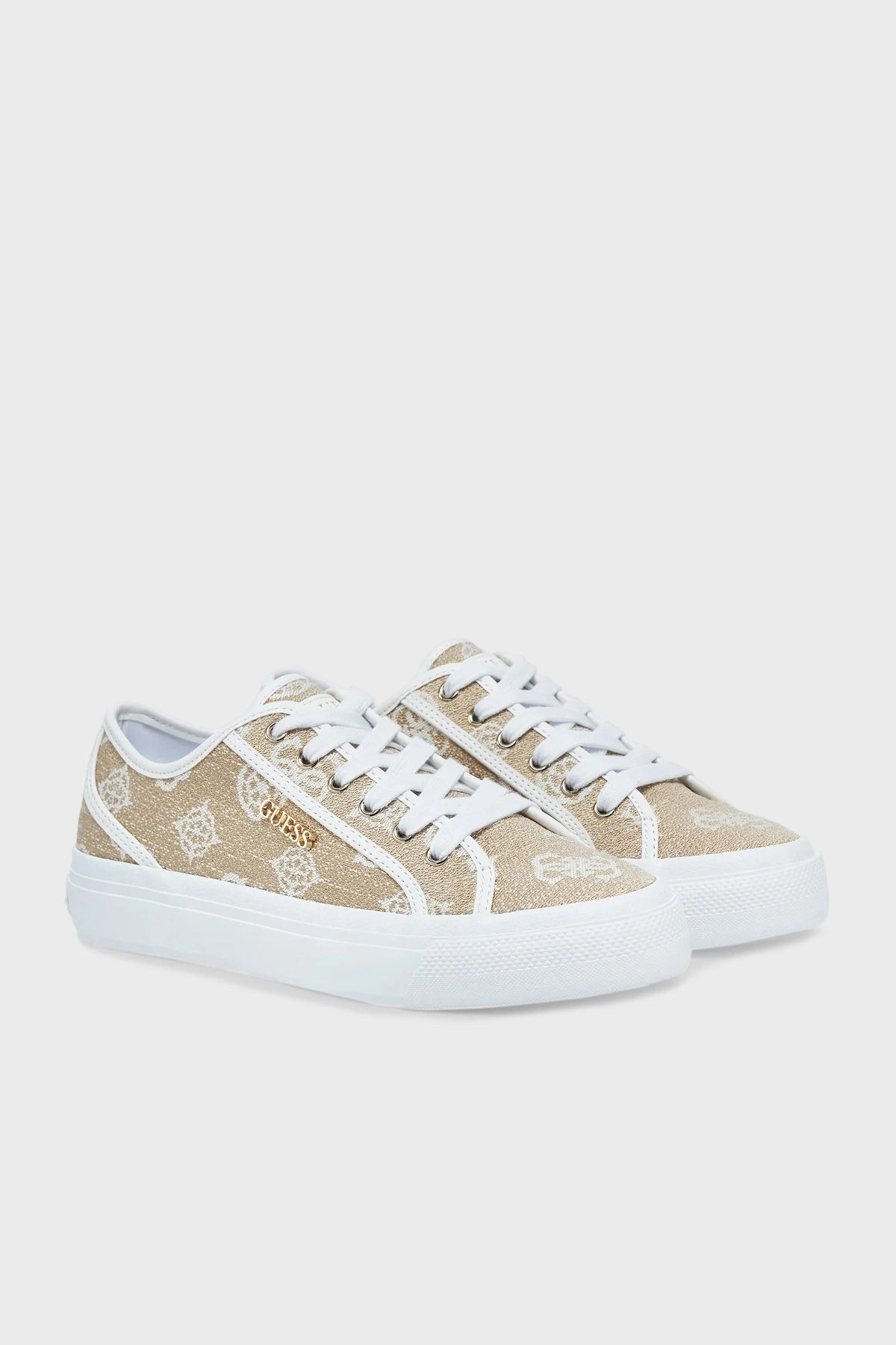 Guess Kadın Beyaz Jelexa 4G Logolu Sneaker